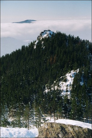 30. 1. 2011. Malý Ostrý - 1266 m n. m. z vrcholu Velkého Ostrého - 1.293 m n. m.