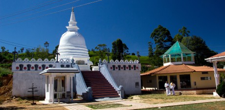 Kuda Oya Pushparama Temple nedaleko vesnice Labukele.