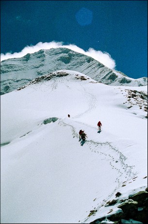 Pokračujeme na Oberer Fochezkopf a za ním už je Gr. Wiesbachhorn - 3.570 m n. m.