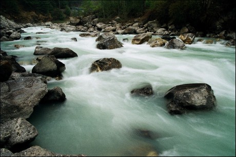 Dudh Koshi v Phakdingu - 2.610 m n. m.