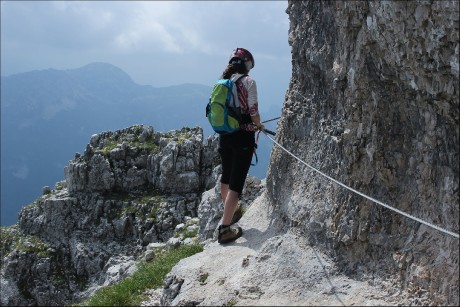 „Nějak se tě na převisu zasekli kamarádi", jsem se od ní dozvěděl, když kolem procházela.