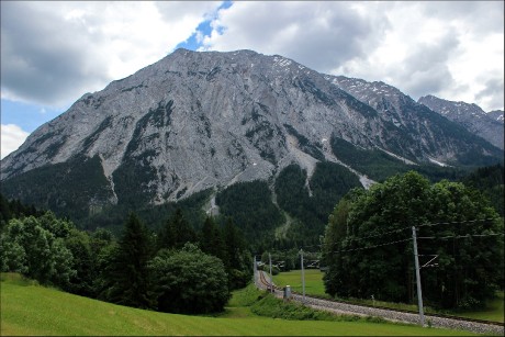 Grimming - 2.351 m n. m. ze severní strany.