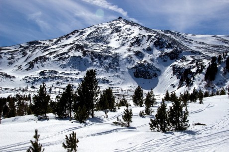 Zirbizkogel teď na námi vyčnívá už jen méně než půl kilometru.